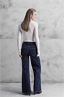 Джинсы-палаццо с зауженной талией артикул 149728665