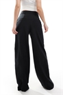 Брюки с широкими брючинами артикул 122198410