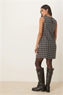 Мини-платье без рукавов с клетчатым принтом артикул 149323254