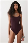 Купальник с гофрированной тканью, круглым вырезом и высоким вырезом на бедрах: сочетайте по своему вкусу артикул 154322638