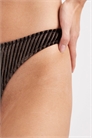 Стринги Nicky с мягкой ребристой резинкой и высоким вырезом артикул 149595318