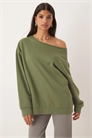 Свитшот свободного кроя с открытыми плечами артикул 147442637