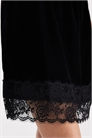 Мини-юбка с бархатной кружевной отделкой артикул 148522944