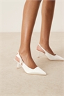 Свадебные туфли-лодочки на каблуке с открытой пяткой и бантиком от Almeria артикул 140311848