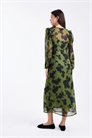 Платье средней длины с V-образным вырезом и ярким цветочным принтом артикул 149516787