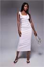 Платье-карандаш средней длины с квадратным вырезом и складками на груди артикул 148256109