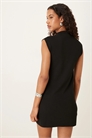 Мини-платье с короткими рукавами и высоким воротником артикул 150175910