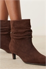 Ботильоны до середины лодыжки на низком каблуке с рюшами артикул 147630333