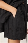 Шорты с вырезами и вышивкой co-ord артикул 141271264