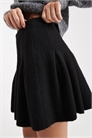 Мини-юбка из гофрированного трикотажа артикул 147199400