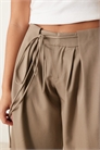 Брюки с завязкой на талии и широкими брючинами от Rivela артикул 150703650