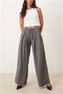 Брюки с завязкой на талии и широкими брючинами от Rivela артикул 150703687