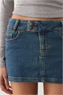 Мини-юбка из джинсовой ткани с низкой посадкой артикул 142540358