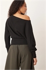 Топ с длинными рукавами и открытыми плечами артикул 151526307