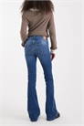 Джинсы с расклешенными штанинами артикул 134196124